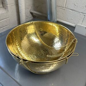 Elegant Gold Metal Hanging Planter with chain. NEW with tag. 12” wide 5” high.